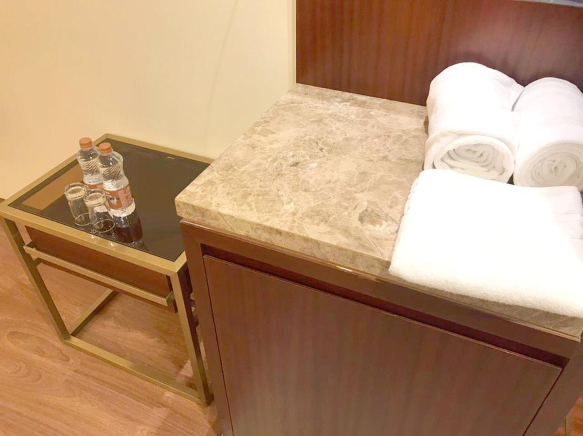 Kay-Em Spectra Hotel Chennai Eksteriør bilde